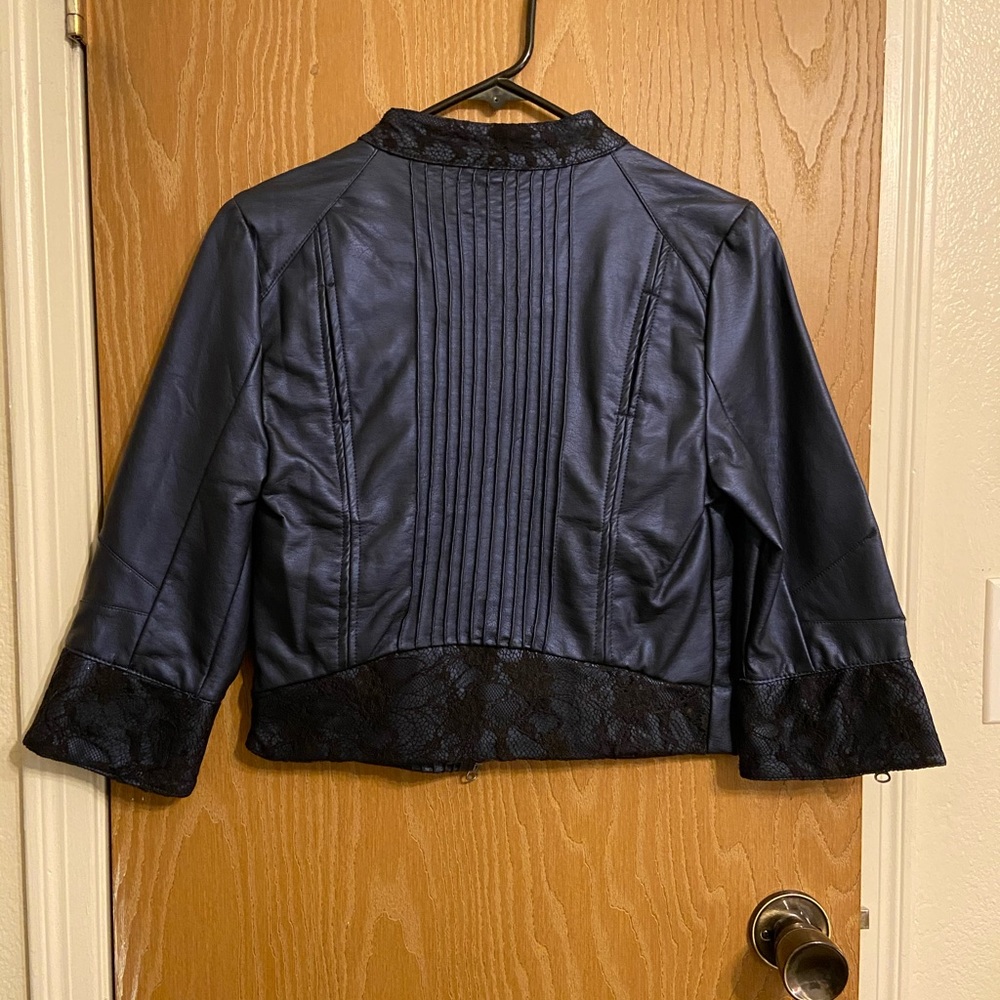Jacket - Picture 3 of 6